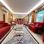 Luxe - Hyde Park - 2Bed 3Bath A/C + Lift