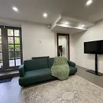 Stylish Modern Flat With Private Garden In Maida Vale