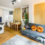 Serviced Apartment In Finchley Road