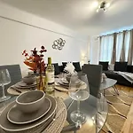 Kendal Street Comfortable Apartment