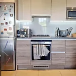 Stylish Apartment In Prime Brixton Location