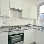 Central London - Zen Elegance Retreat