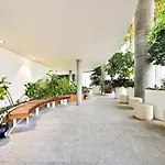 Luxury High-Rise 21St Floor 2 Bedroom 2 Bath Flat