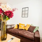 Coombe Hill 2 Bedroom House & Parking