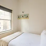 Farringdon Leo Loft