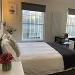 Grays Inn Road - Room 4