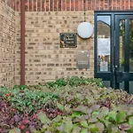 The Noel Baker Retreat