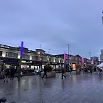 The Wembley Escape, Modern Stays, Big City Vibes
