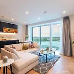 Lux 2 Bed 2 Bath With Riverviews