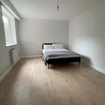 River Thames Hideaway
