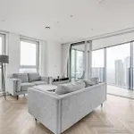 Luxury Apartment With Iconic London Views - London Eye, Big Ben, And Battersea Power Station