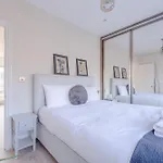 Airy & Modern 1Bd Flat In Maida Vale