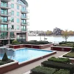 London Eye Views, Perfect Stay
