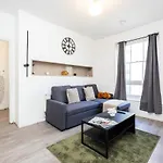 Classy 2 Bedroom Near Old Street Station