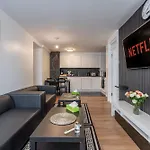 Shepherds Haven Luxury 4 Bed Flat With Self Check In
