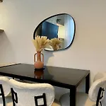 Cosy & Stylish - Boho 2 Bed Flat With Garden