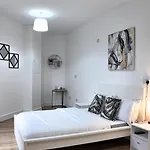 Duplex 3 Bed Apt With Patio In Camden Wr202