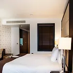 Pestana Chelsea Bridge Hotel & Spa