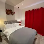 Letzi Premium Cozy Retreat Private En-Suite Rooms, Wembley
