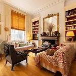 Large Studio With Mezzanine Bed