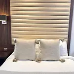 Central Ensuite Boutique Room 103