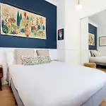 Veeve - The Islington Elegance
