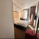 Central Ensuite Boutique Room 103