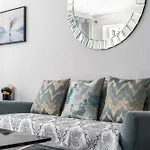 Posh Apartment With Terrace Over Harrods