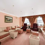 4 Bedroom Apartment With Hyde Park Views In Lancaster Gate