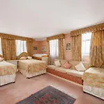 4 Bedroom Apartment With Hyde Park Views In Lancaster Gate