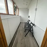 Canary Wharf Apartment With Balcony And Stunning Views