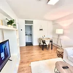 Cosy 2 Bedroom Apartment London Shoreditch With Great Transport Links