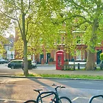 1 Bedroom Flat In Fulham London