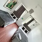 Shadwell Chic Stay- Twin Private Room For 4 People , 3 Minutes To Station, Near Central London