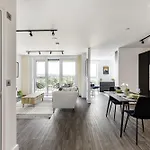 North Ken I - 1 Bedroom - 1 Bathroom - Balcony - Concierge