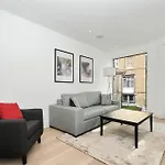 Farringdon Deluxe Apartments