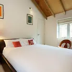 Veeve - Camden Mews Terrace