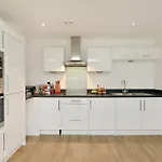 Palm House Apartments