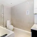 Windsor Holiday Apartments