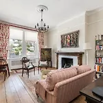 New Luxury 1Bd Flat In Heart Of Kensington Olympia