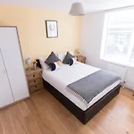 Luxury Stockwell Apartments