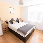 Luxury Stockwell Apartments