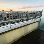 Elegant 1 Bed Flat With Balcony In Islington