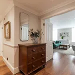 Beautiful Apartment In The Heart Of Mayfair