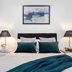 Lexicon Apartments