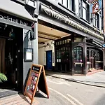 F6 Greek Street By City Living London