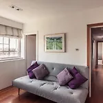 Amanah Properties - Luxury 2 Bed Chelsea Cloisters London Skyline