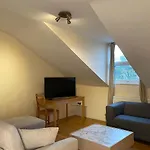 77 B Brailsford Road, Brixton, London Sw2 2Tb