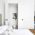 Modern 1 Bedroom Apartment - Minutes From Angel Tube St.