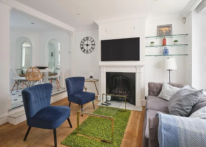 Stylish 3 Bedroom Town House